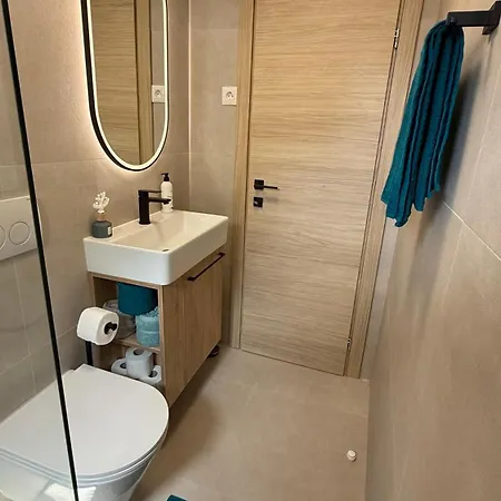 Petar - Parking And Seaview شقة *