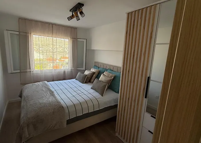 Petar - Parking And Seaview Apartman