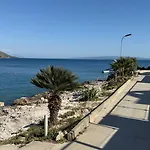 Petar - Parking And Seaview