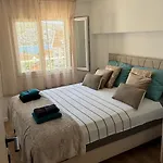 Petar - Parking And Seaview *