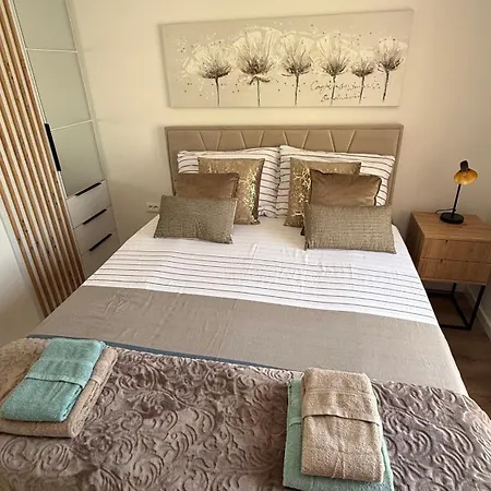 Petar - Parking And Seaview * Trogir