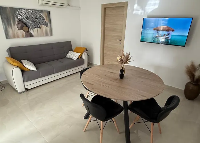 Petar - Parking And Seaview * Trogir