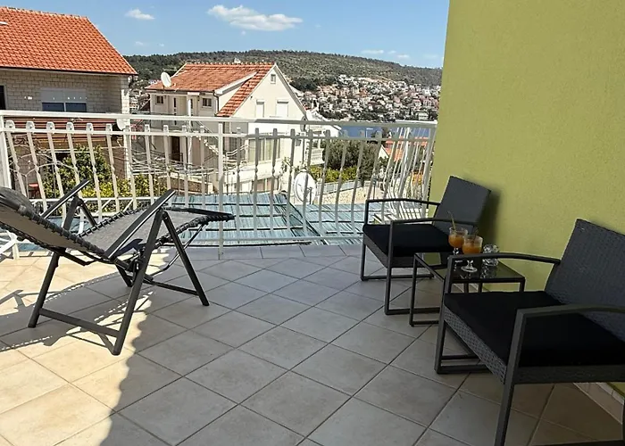 Petar - Parking And Seaview Appartement *