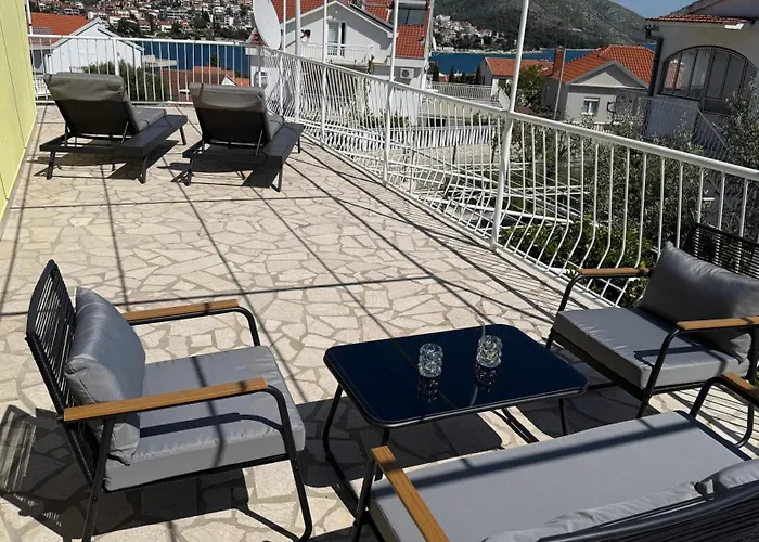 Petar - Parking And Seaview Appartement *