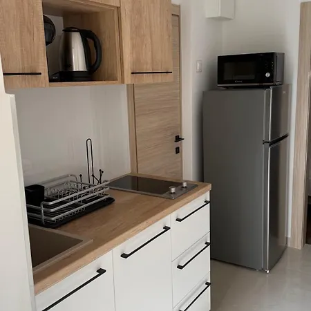 Petar - Parking And Seaview טרוגיר