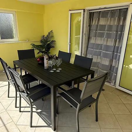 Petar - Parking And Seaview דירה *