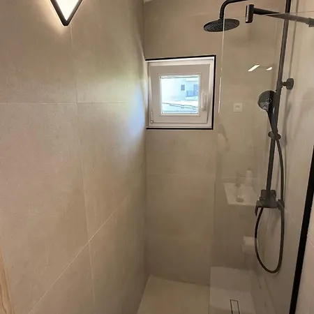 Petar - Parking And Seaview דירה